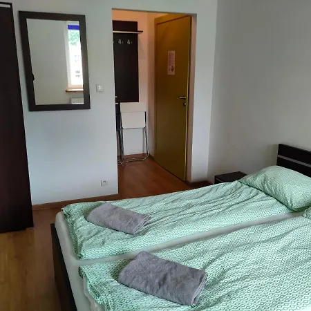 Lux - Z Prywatnymi Lazienkami Hostel *